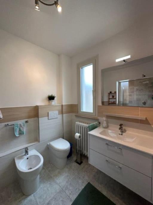 Affittacamere Il Cortile Chiaravalle Ngoại thất bức ảnh